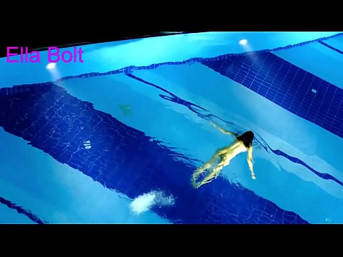 ❤️ Saya tidak bisa berhenti menonton, pirang muda tertangkap basah berenang di kolam resor ELLA BOLT ❤ Super sex di id.kassa-standupbar.ru ❤